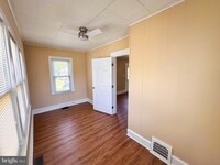 Building Photo - 116 E Clinton Ave
