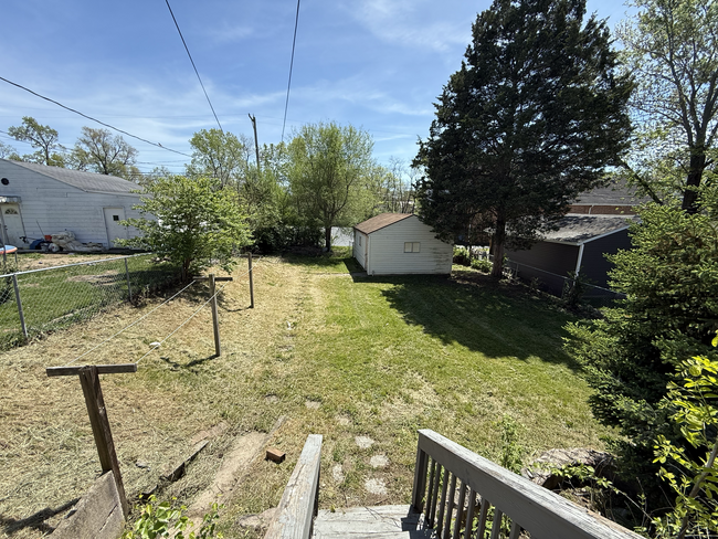 Building Photo - 622 Sennett St