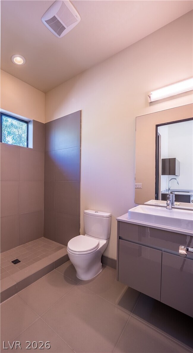 Building Photo - 7447 Yonie Ct