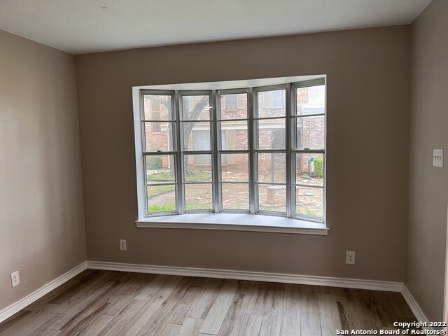 Building Photo - 645 Strings Dr