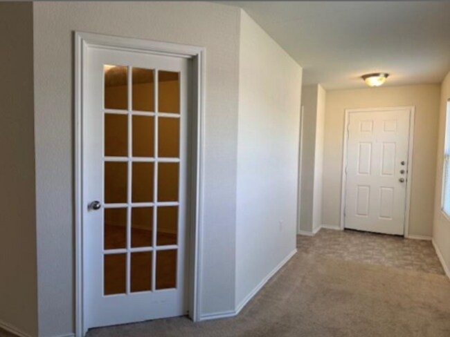 Building Photo - 5717 Levenwood Ln