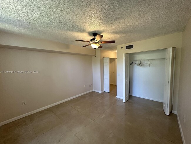 Building Photo - 3131 Clint Moore Rd