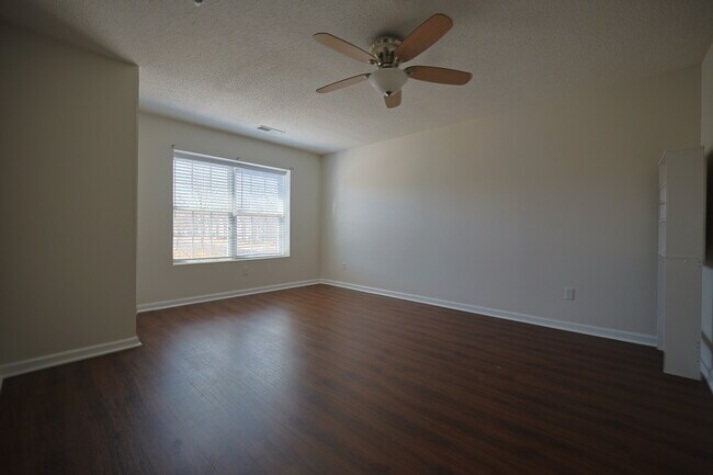 Second Bedroom - 220 Azalea Cir