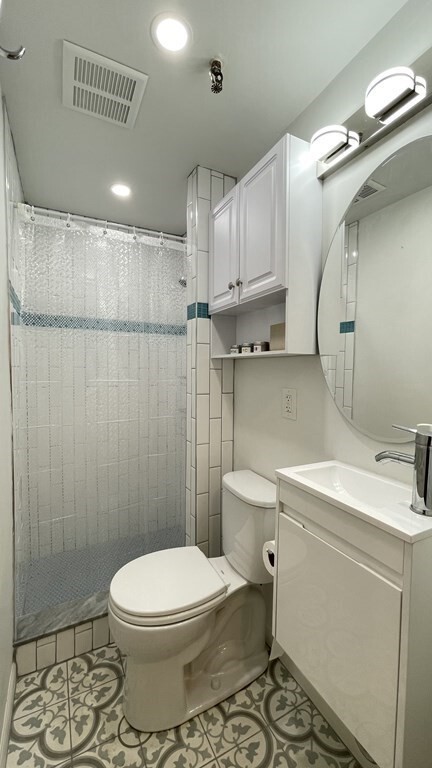 Building Photo - 511 Beacon St