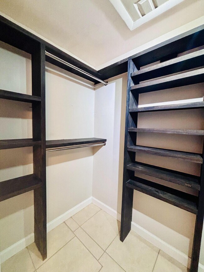 Building Photo - Coastal 4-Bedroom Oasis – Walk to the Beach!