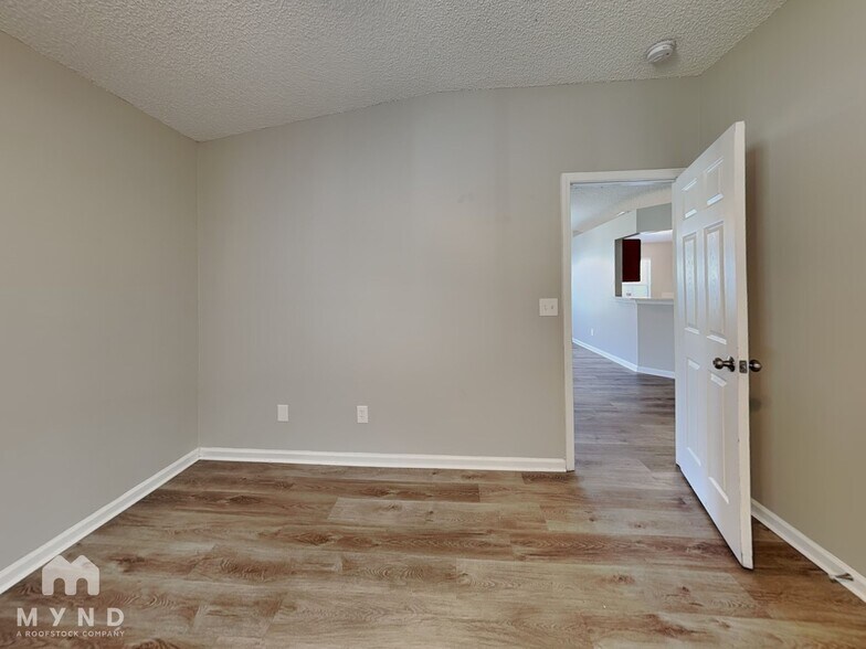 Building Photo - 3442 Volley Dr