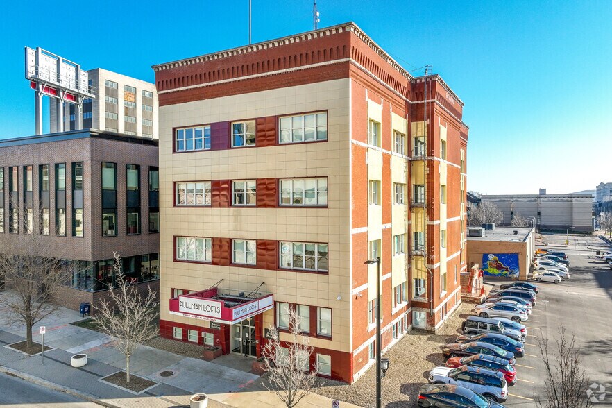 Pullman Lofts - Downtown Cedar Rapids. Parking and Utilities Included! - Pullman Lofts - Downtown Cedar Rapids.  Parking and Utilities Included!