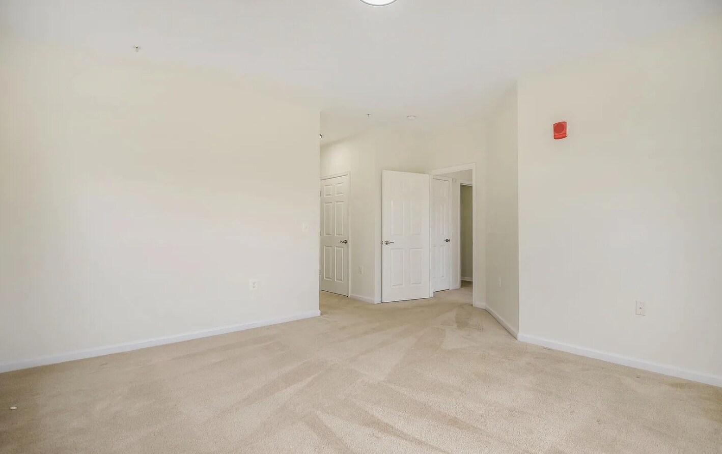 Building Photo - 3850 Clara Downey Ave