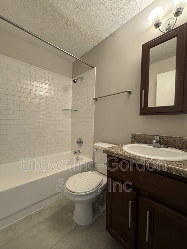 Building Photo - 1303 Acklen Ave