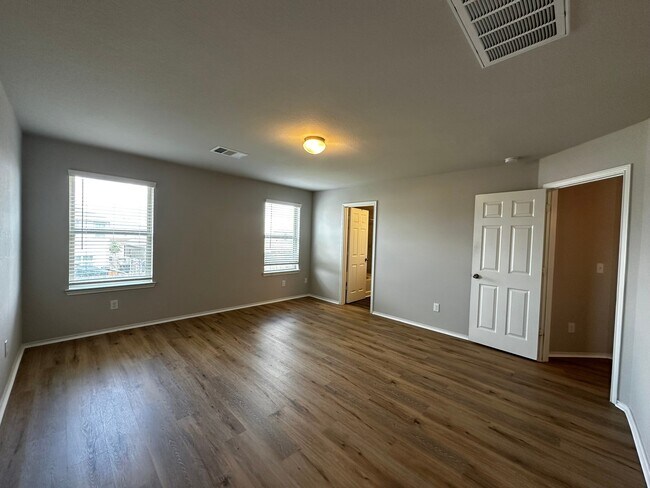 Building Photo - 23330 Briarstone Hbr Trl