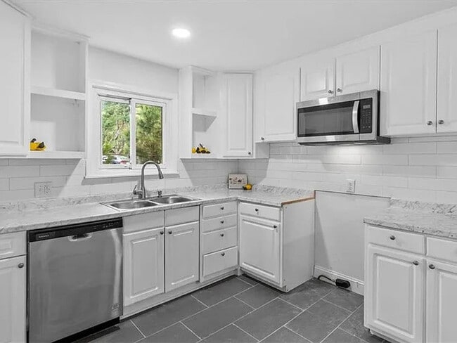 Building Photo - Earn Wealth While Leasing - Like a Homeowner - Lease to Own