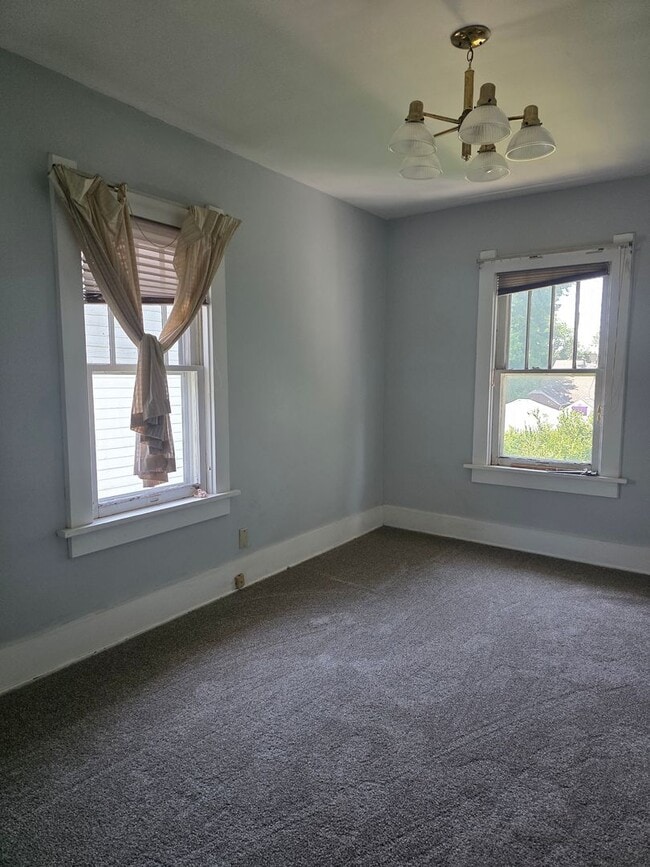 Building Photo - Cozy home in BG