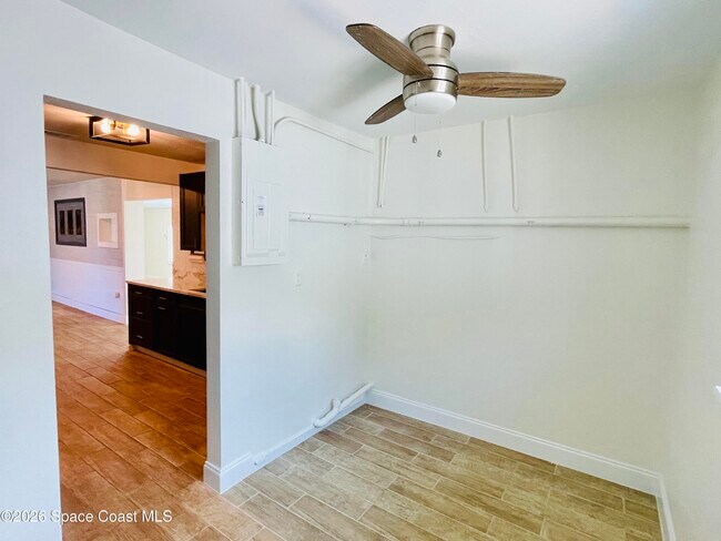 Building Photo - 508 Comanche Ave