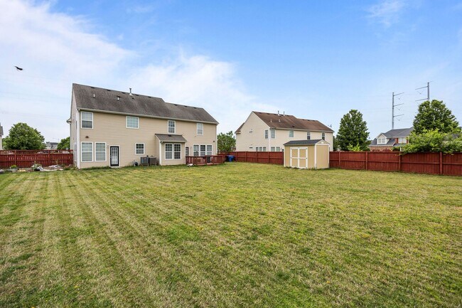 Building Photo - Spacious 5BR Home with Large Backyard in Quiet Chesapeake Neighborhood!