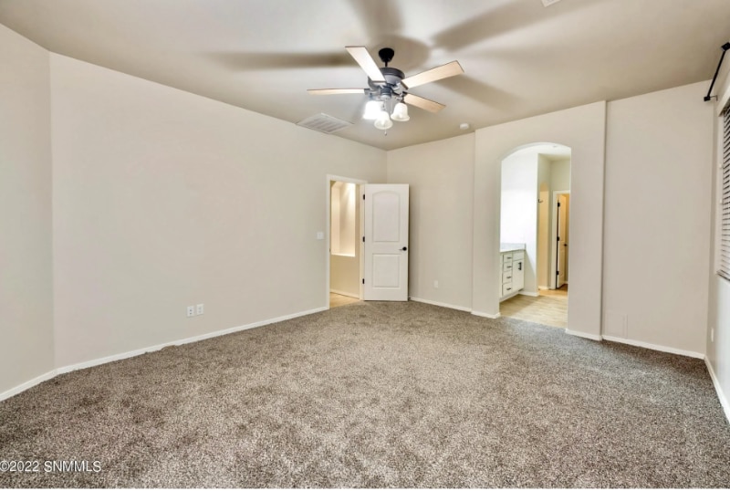 Building Photo - 3933 Agua Duro Dr