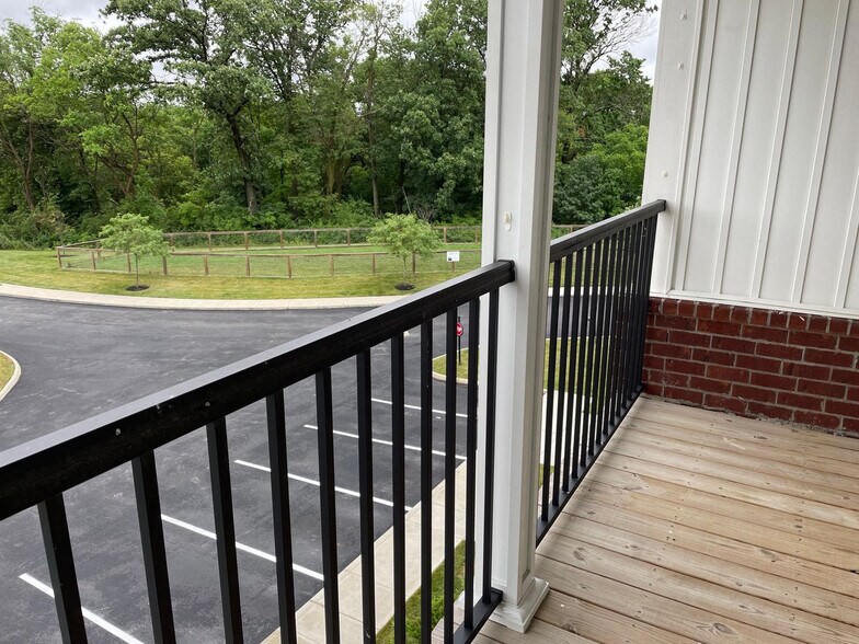 Building Photo - 4700 Lowell Ln
