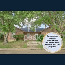 Building Photo - $1,625! 2Bed/2Bath duplex in Arlington! Pr...