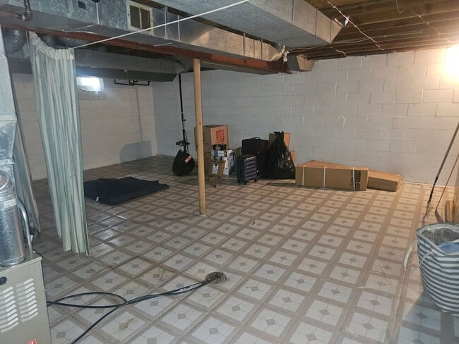Building Photo - 4338 N Sheffield Ave
