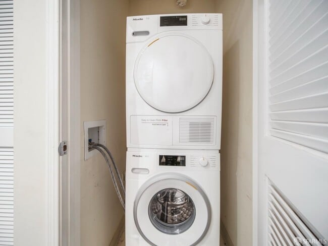 Building Photo - 199 New Montgomery St