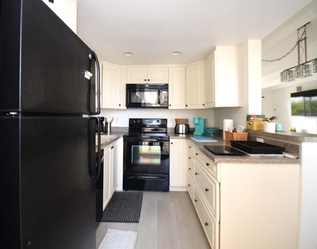 Building Photo - 4500 S Ocean Blvd