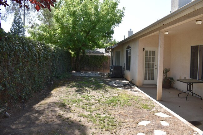 Building Photo - 1785 E Turnberry Ave