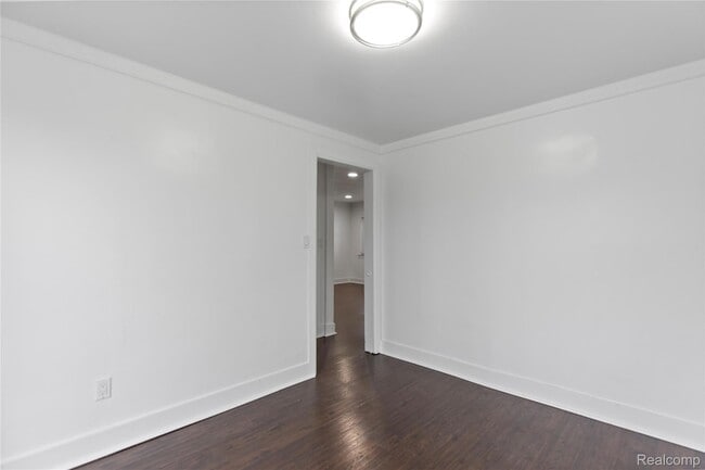 Building Photo - 22712 Clairwood St