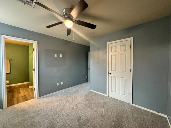 Building Photo - 1795 Bliss Cir