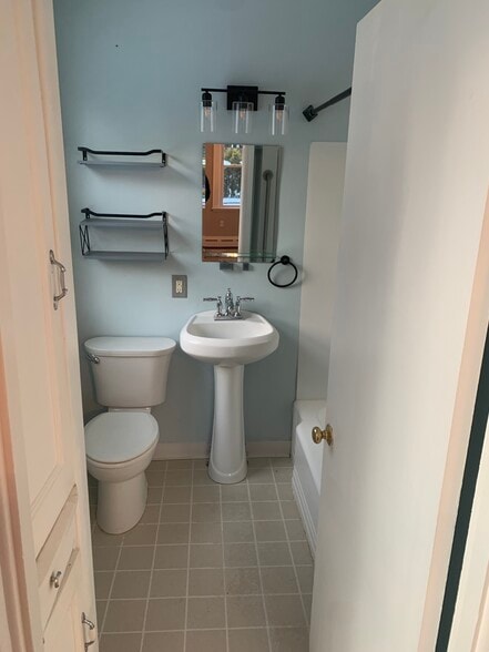 Building Photo - 85 Central St