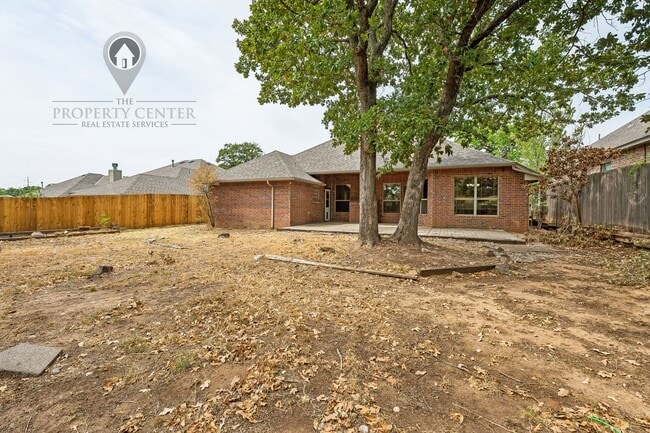 Building Photo - 716 Tuscany Way