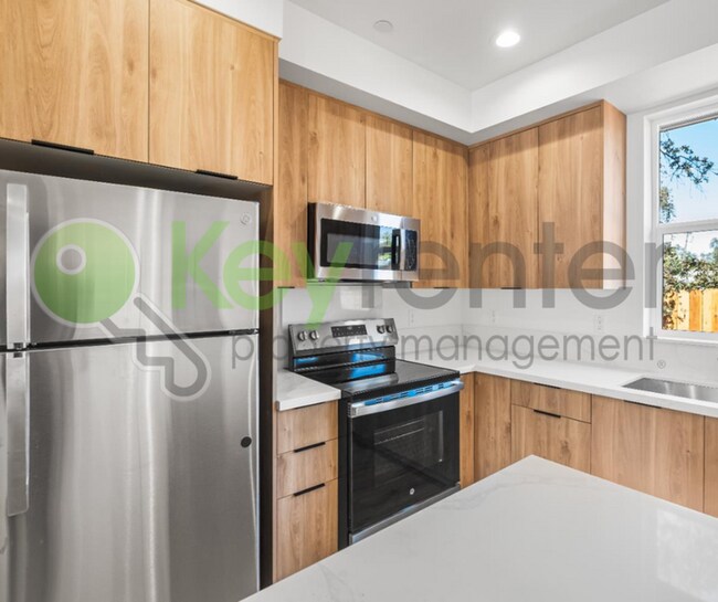 Building Photo - 967 Olive Br Pl