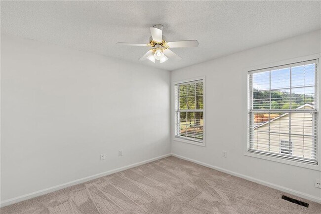 Building Photo - 3003 Brass Dr