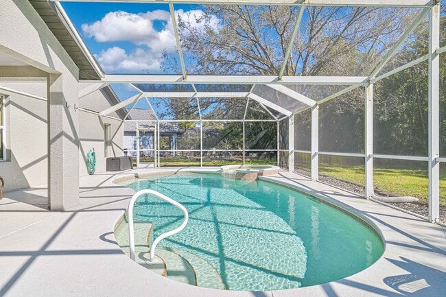 Building Photo - AVAILABLE June 1 - Single Family Pool Home in the Heart of Three Oaks