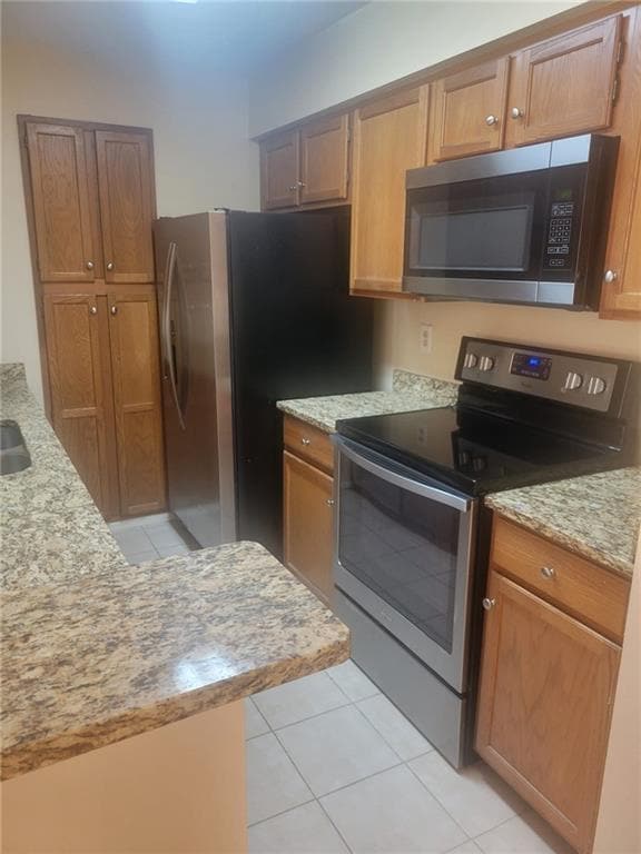 Building Photo - 23212 Plantation Dr NE