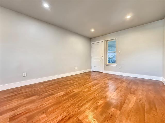 Building Photo - 740 Edgemont Ave