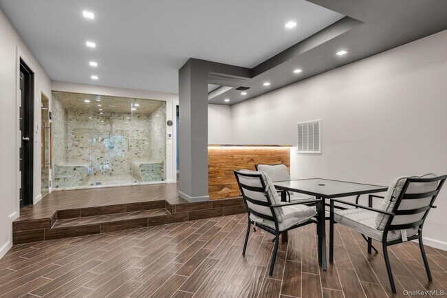 Building Photo - 55 Coves Run