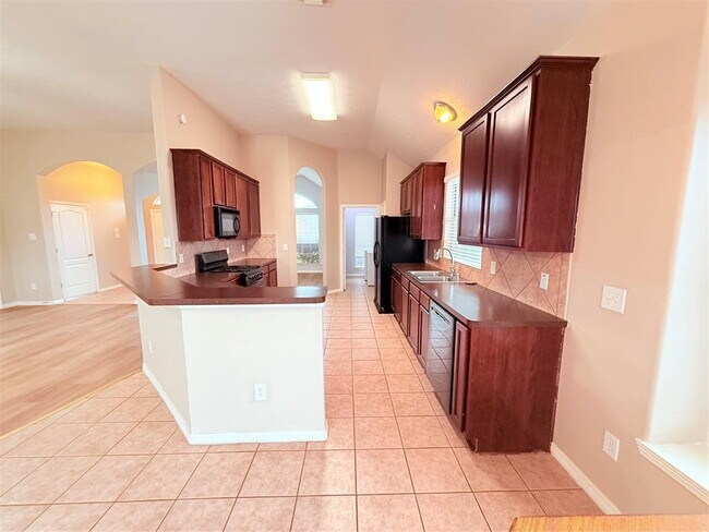 Building Photo - 2212 Highland Crossing Dr