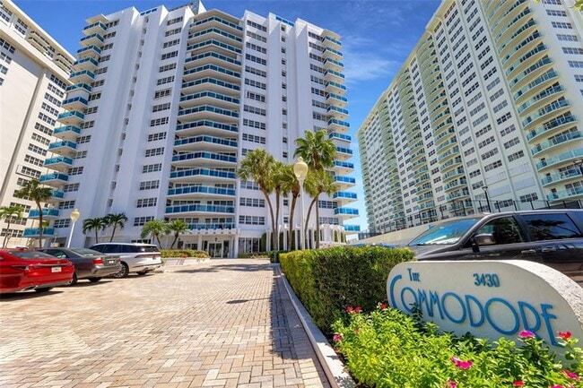 Building Photo - 3430 Galt Ocean Dr