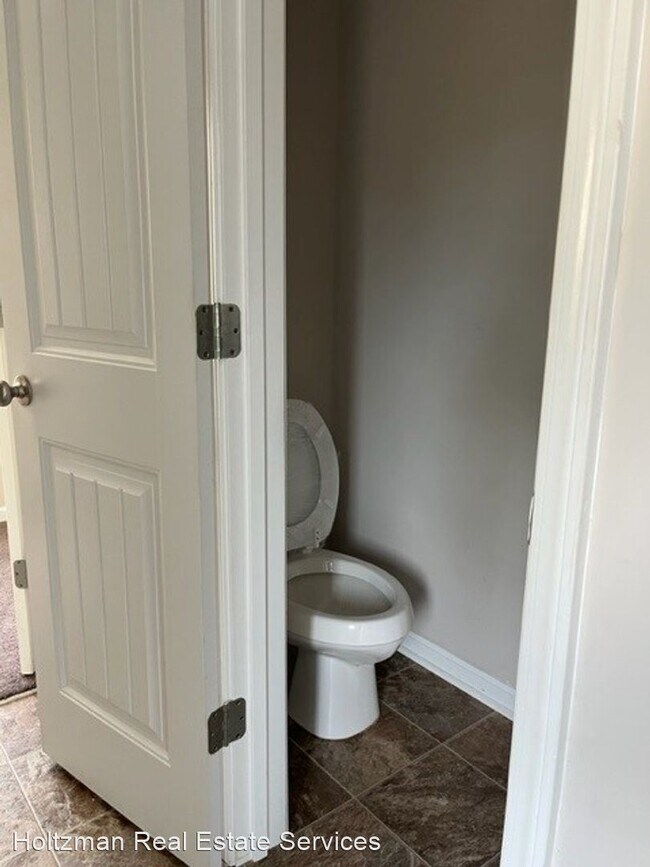 Building Photo - 4 br, 2.5 bath House - 1511 Bayberry Drive