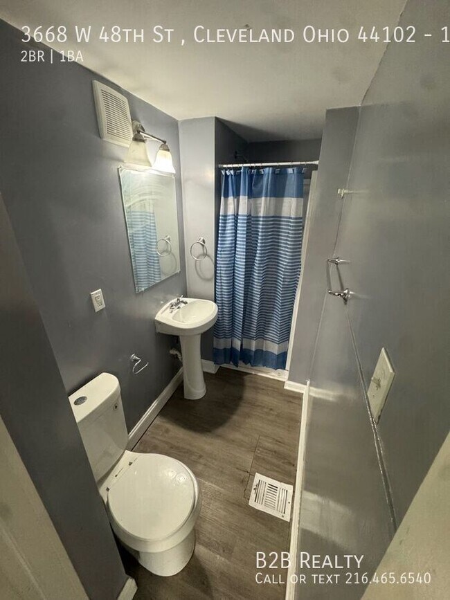 Building Photo - 3668 W 48th St