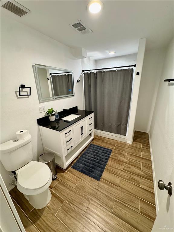 Building Photo - 14 Jay Ave