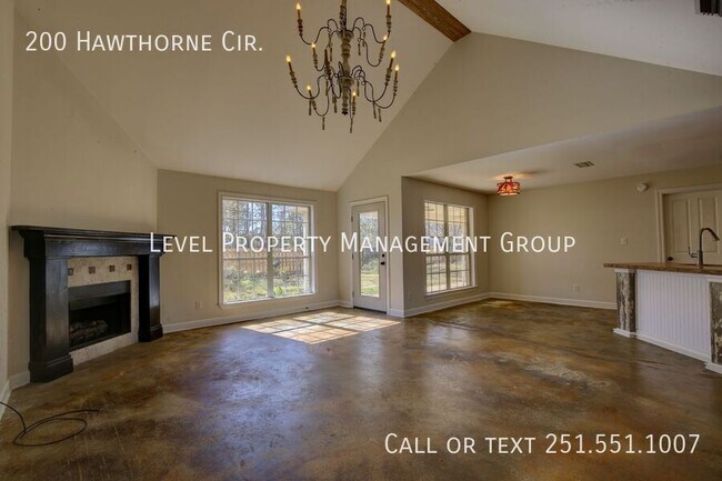 Building Photo - 200 Hawthorne Cir