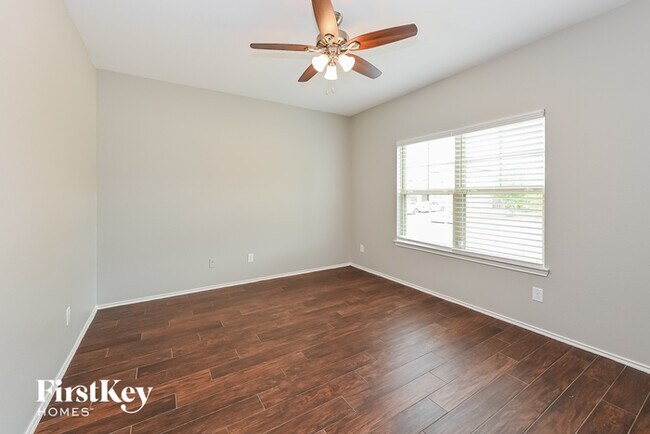 Building Photo - 111 Meadow Mill Dr