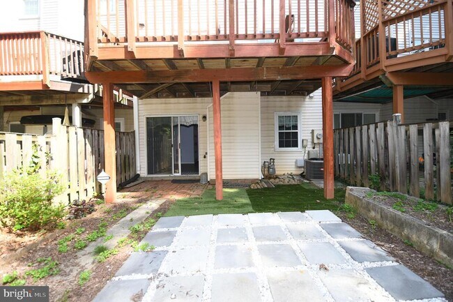 Building Photo - 21 Earth Star Pl