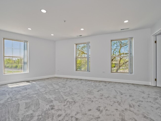 Building Photo - 1800 Dewes St