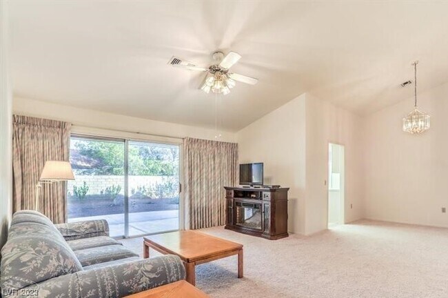 Building Photo - 2516 Sunup Dr