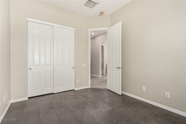 Building Photo - 2756 Leys Burnett Ave