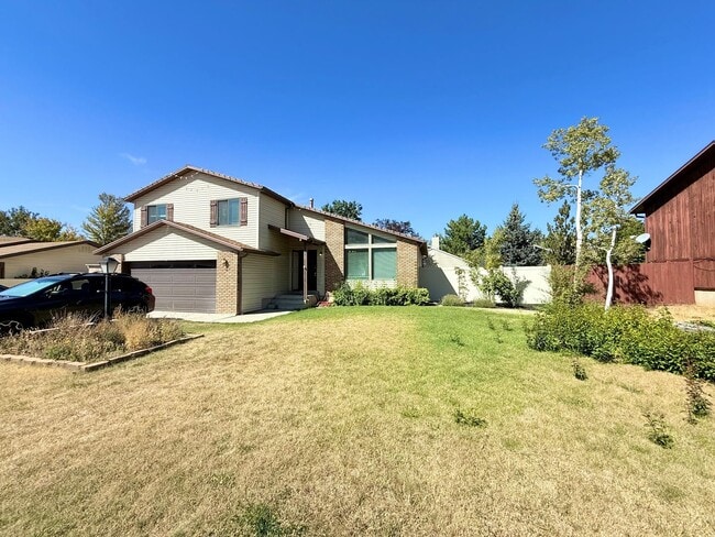 Building Photo - Newly Updated 4-Bedroom Home in Sandy!