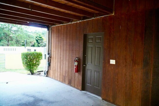 Building Photo - 2962 D Rd