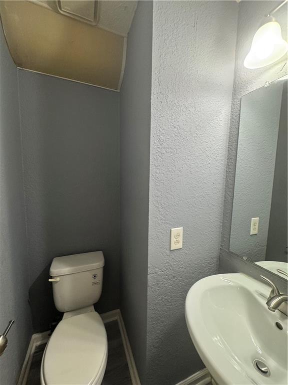 Building Photo - 1143 Memory Ln