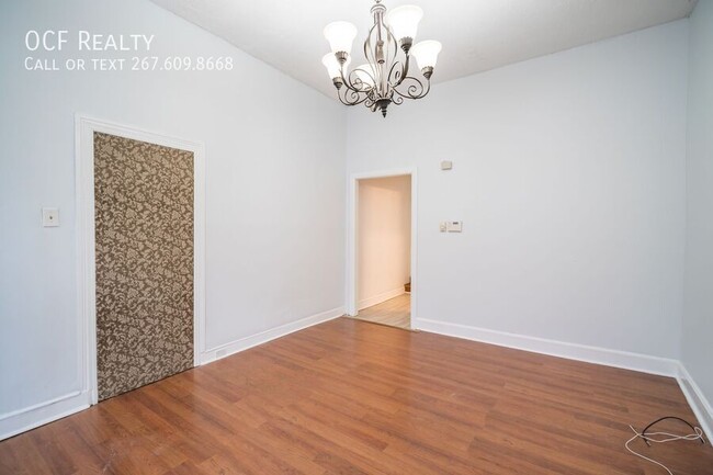 Building Photo - One Bed Passyunk Square Apartment